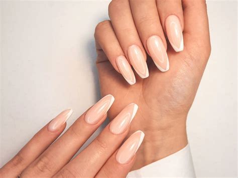 Gelnägel Ballerina: Alles über den schönen Nageltrend